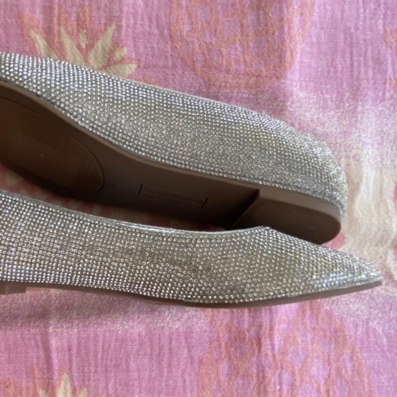 Rhinestones All Over Party Shoes Size 8.5 Feminine & Flat Preowned - Picture 5 of 10